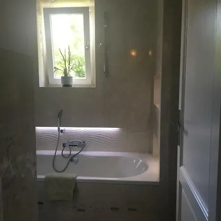 Brookstone Beach-guesthouse 招待所