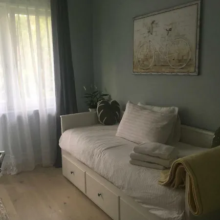 Brookstone Beach-guesthouse 招待所 *